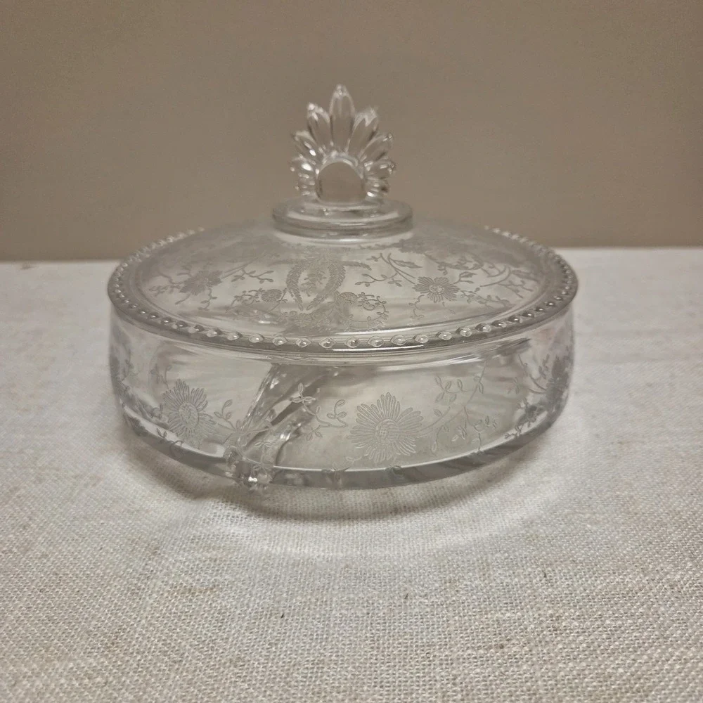VINTAGE‎ GLASS  DIVIDED DISH WITH LID AND FLOWER DESIGNS-7